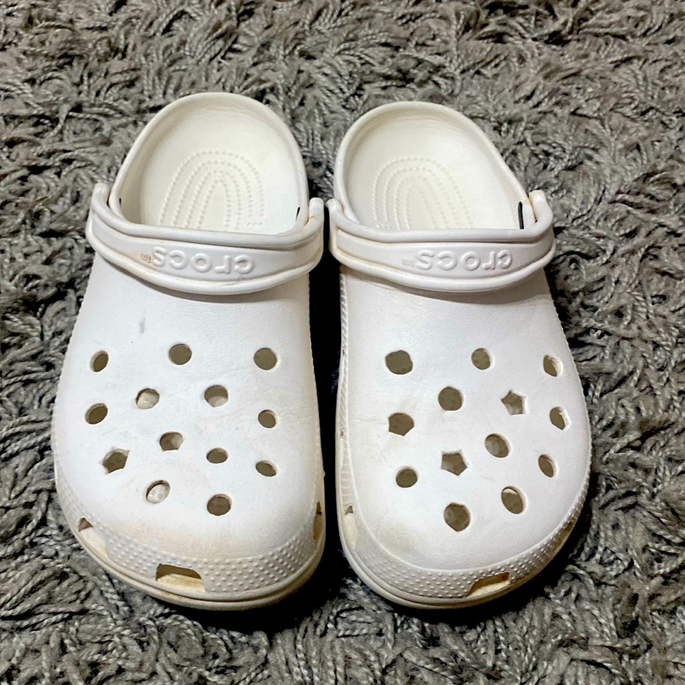 CROCS